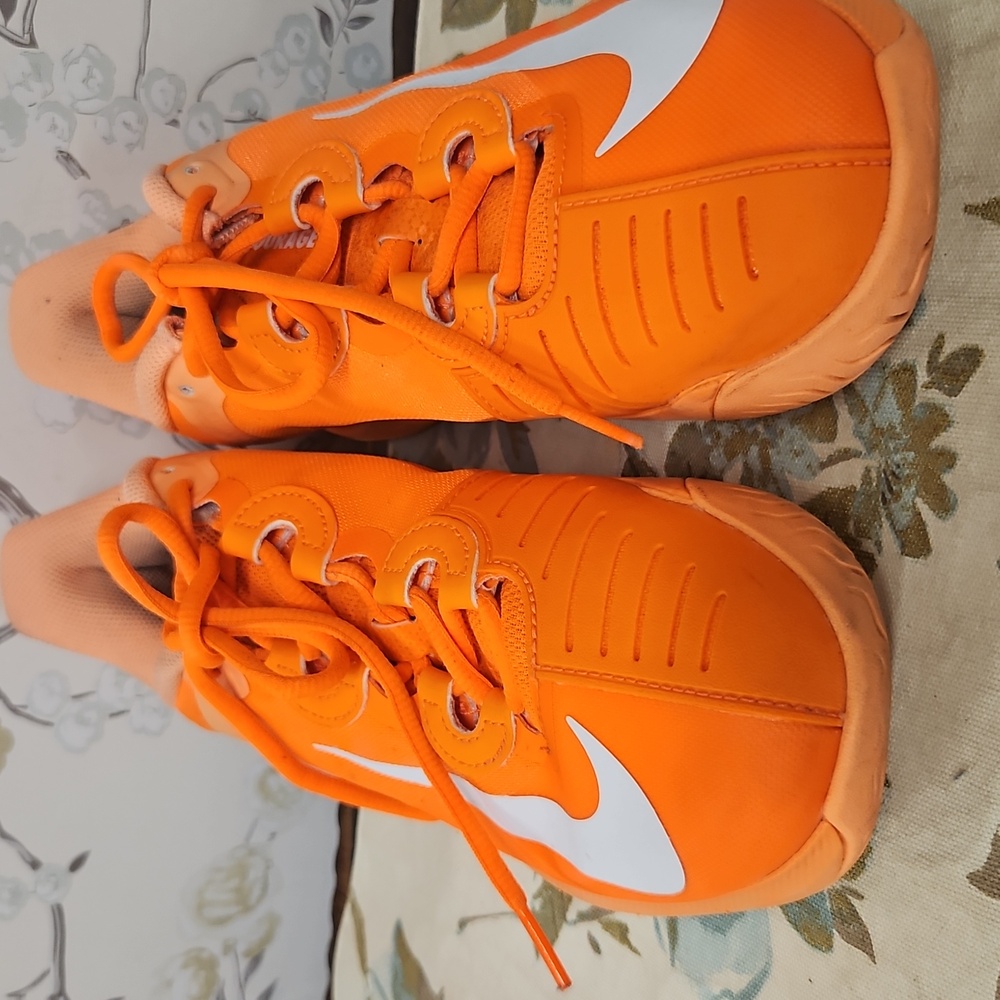 Nike Women's Bright Orange Athletic Shoes - Picture 5 of 8